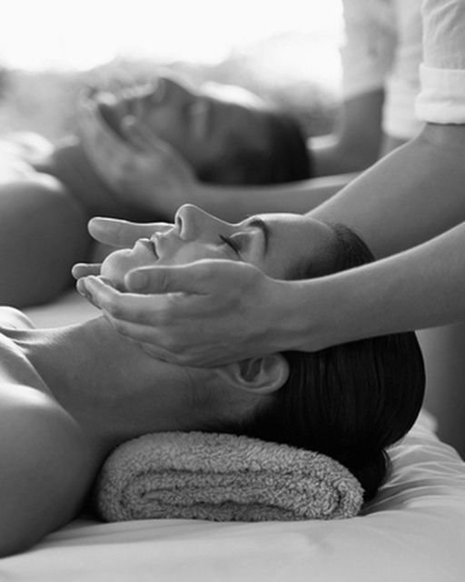 Foot Reflexology Raipur — Paon Ki Massage Se Poore Body Ko Healing