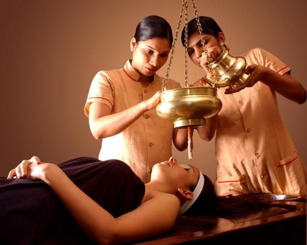 Hair Spa Ke Fayde — Raipur Ki Pollution Mein Baalon Ki Rakkhi Kaise Karein