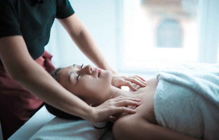 Swedish Massage: Sabse Popular Massage Therapy Ka Complete Guide