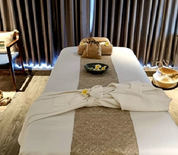 Benefits of Thai Massage for Office Workers in Raipur