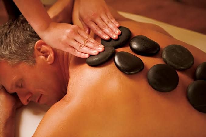Foot Massage in Raipur: Paon Ki Thakan Utaaro, Poori Body Ko Aaram Do