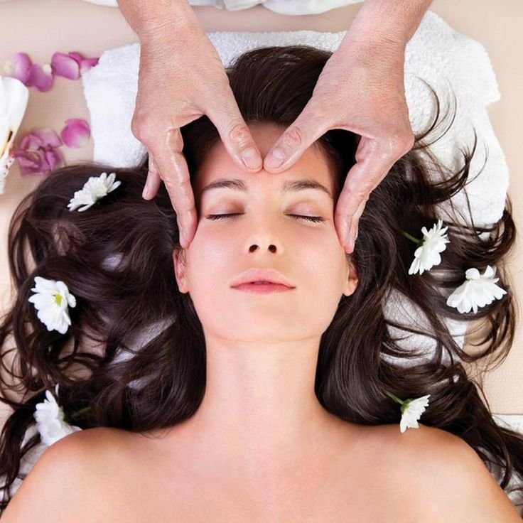Kati Basti: The Ayurvedic Oil Pool Therapy That Fixed My Lower Back Pain in Raipur