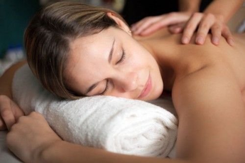 Foot Massage and Reflexology in Raipur: Benefits and Differences