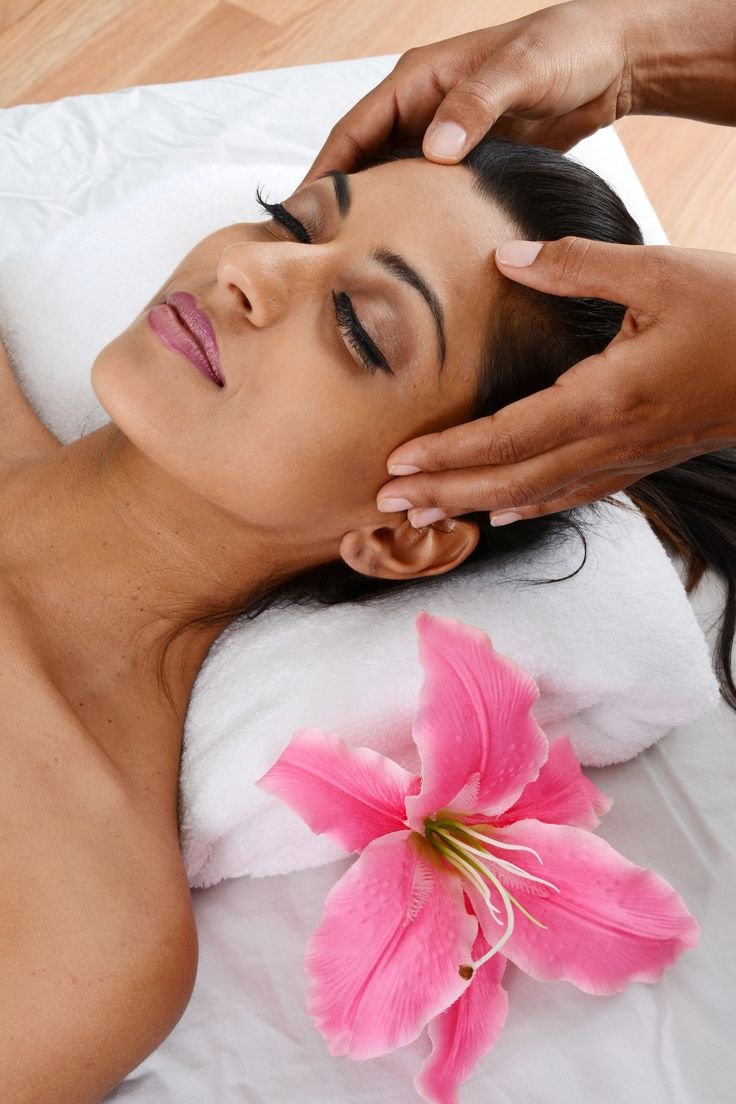 Body Scrub vs Body Polishing: What's Actually Different and Which Should You Book