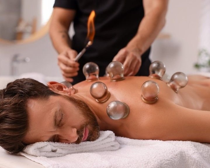 Hot Stone Massage: Garmi Mein Bhi Kyun Try Karna Chahiye Yeh Therapy