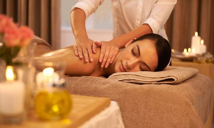 Back Massage in Raipur: Addressing the Most Common Pain People Carry Every Day